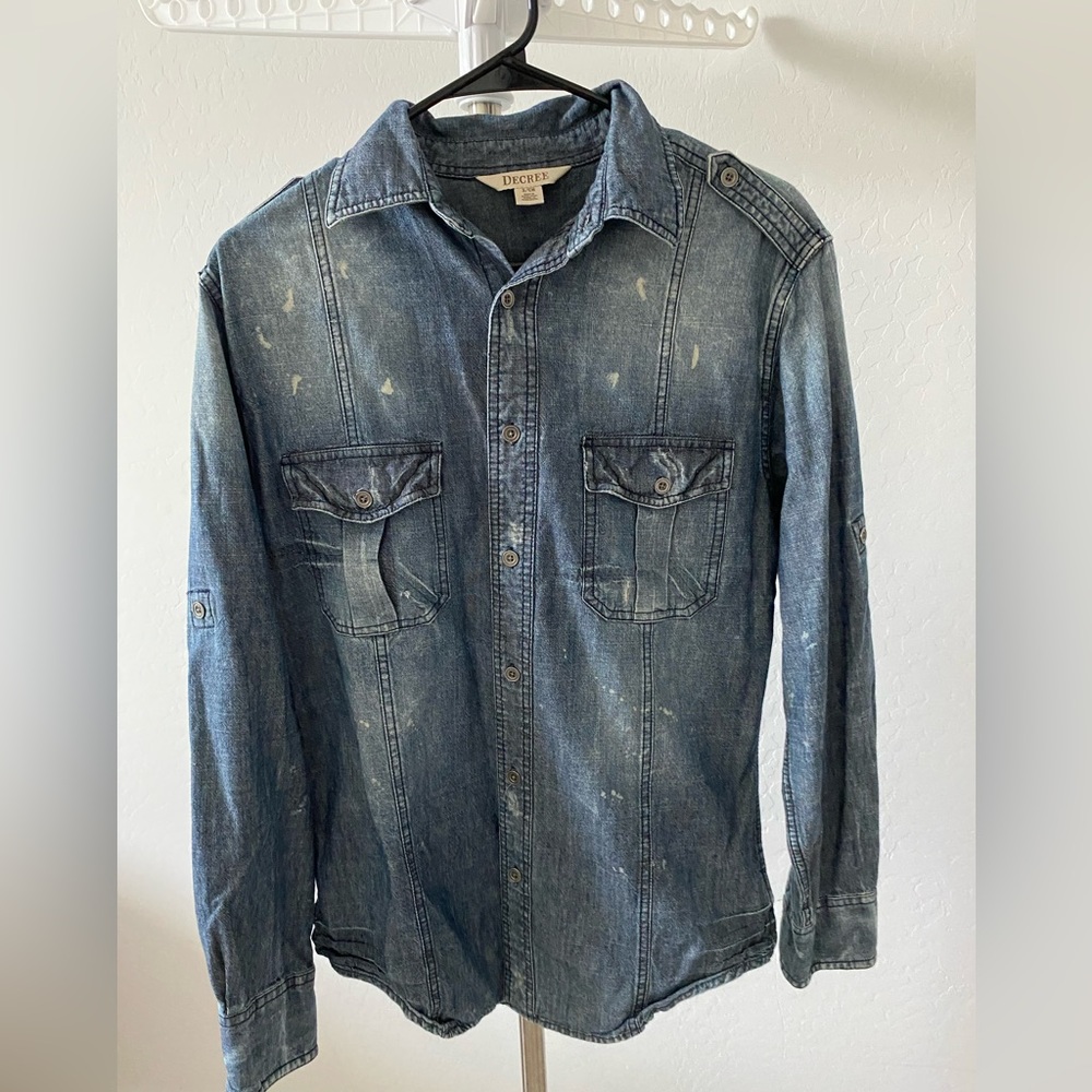 Decree | Men’s Size S Denim Button Shirt